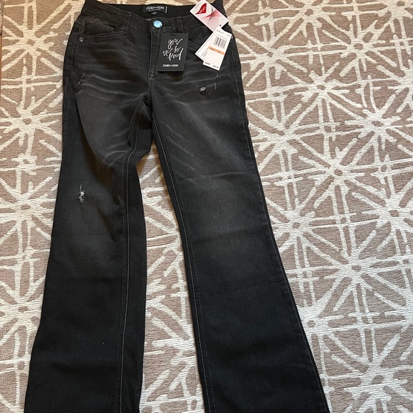 Mac and Me flare jeans - Picture 1 of 7